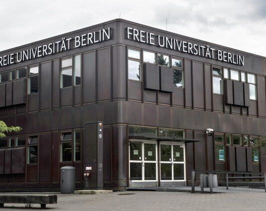 Award from German government for FUBiS Online Program at Freie Universität Berlin