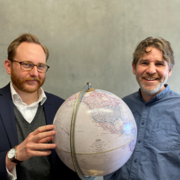 Tweets and web data help track languages around the globe