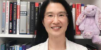 Teaching the World’s Future Leaders With 30 Years’ Experience in Business Management