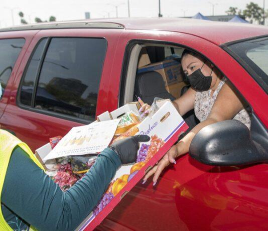 Food insecurity expands beyond low-income Angelenos, striking 1 in 4 L.A. County households during first months of pandemic