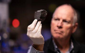 Australia-bound asteroid sample may reveal life’s origins