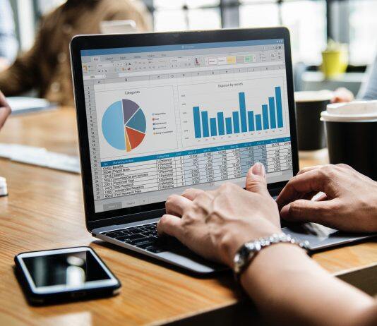 LU study reveals student interns and employers prefer face-to-face interaction to work-from-home internships