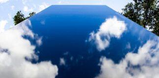 Mysterious monolith spotted on Mānoa campus