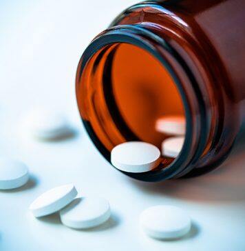 Vitamin supplements may have small effect on COVID-19 risk for women