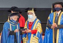 Top NUS honour for pioneer in obstetrics and gynaecology