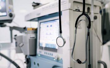Machine learning tool gives early warning of cardiac issues in COVID-19 patients