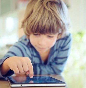 After a year of digital learning and virtual teaching, let’s hear it for real books