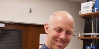 Rob Phillips Awarded 2021 Feynman Teaching Prize