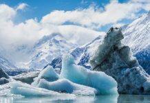 Carbon capture process produces hydrogen and construction materials