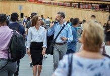 Walk or drive? New tool shows the health effects of your travel choices