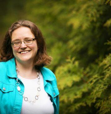 Wood becomes first woman to win $1M Waterman Award in math