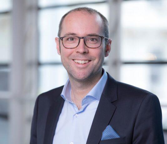 Expert on networking is named as one of “Top 40 Under 40” business professors