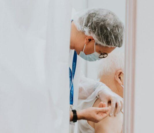 Confidence in COVID-19 vaccines rises as more Americans receive shots, survey says