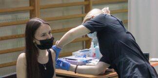 New Zealand approves Pfizer vaccine for young people from 12 to 15, but they’ll have to wait their turn