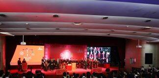 Celebrating the first graduating class of The University of Waikato in China