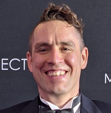 Leading astrophysicist takes out top prize in Australian Space Awards