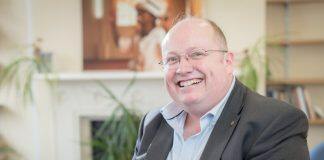 Dr Nick Evans recognised by royal historical society for inspirational teaching