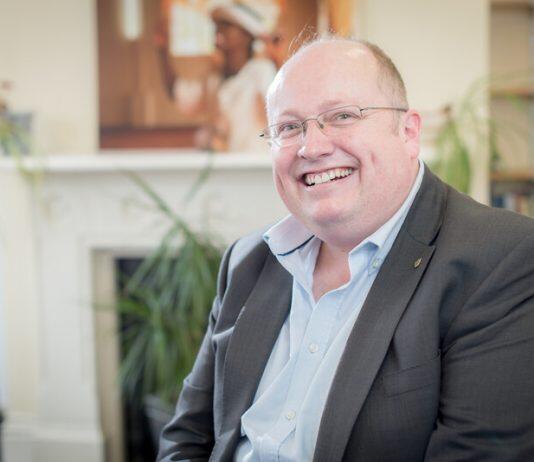 Dr Nick Evans recognised by royal historical society for inspirational teaching