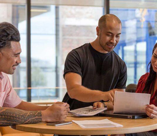 Indigenous business partnership created between Massey and global universities