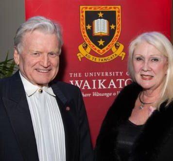 Sir William and Lady Judi Gallagher announce further support for University of Waikato with new scholarship