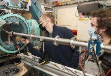 X-ray technique offers new view inside active batteries