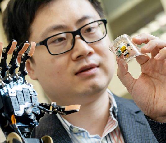 CityU’s advanced robotic VR system teleoperates robots for COVID-19 swab tests