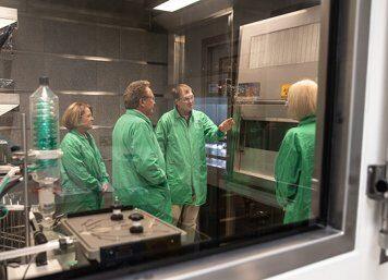 UQ lab to detect and measure tiny plastic particles in the human body