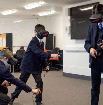 Digital Tapestry helps Aberdeen school children explore RGU’s Art & Heritage