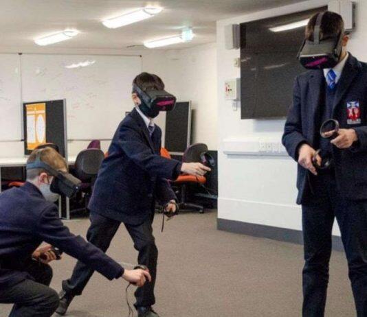 Digital Tapestry helps Aberdeen school children explore RGU’s Art & Heritage