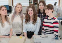 Female Physics Students – 45% Of First-year Class At University Of Hull