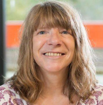 University of Hull academic receives national honour for services to nursing