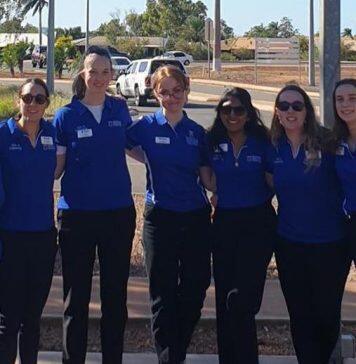 UWA engineering students take STEM message to the Pilbara