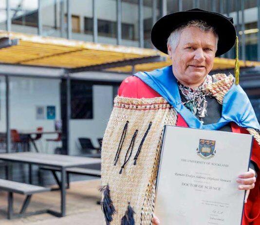 Tohunga Mātauranga awarded honorary doctorate of science