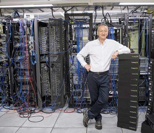 Deep learning pioneer Geoffrey Hinton receives prestigious Royal Medal from the Royal Society