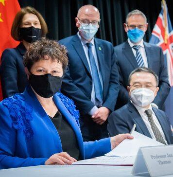 Vice-Chancellor signs renewed MOU with Peking University