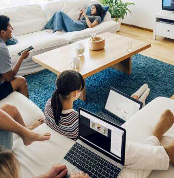 Using digital media to relax is related to lower-quality parenting