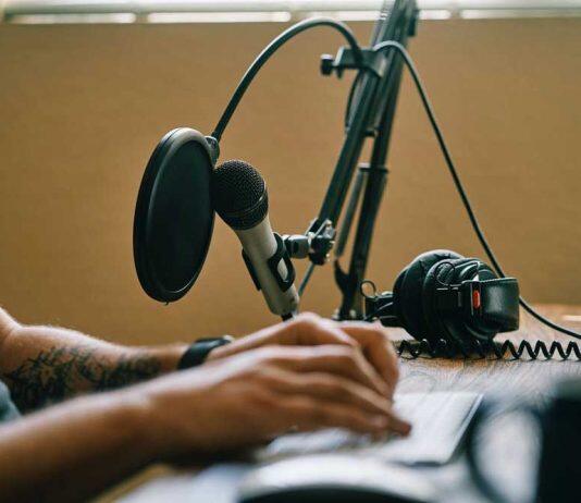 Students explore the art of togetherness in a pandemic lockdown