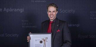 Professor Murray Cox awarded the 2022 Hector Medal