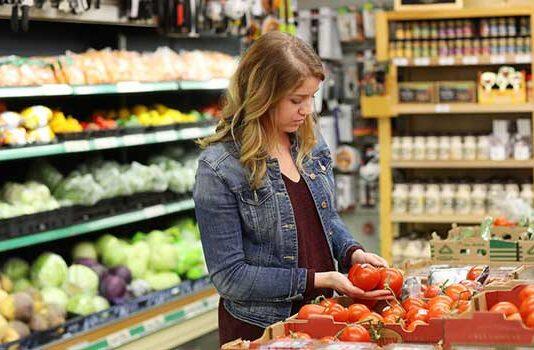 Canada’s Food Price Report 2023 predicts Canadian families will spend up to $1,065 more on food next year