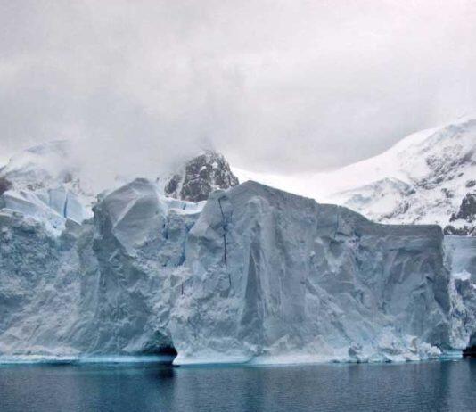 Overshooting climate targets could significantly increase risk for tipping cascades