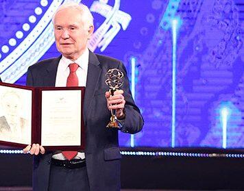 Southampton scientist receives prestigious global award