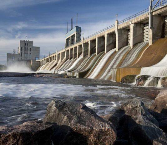 Low emission energy systems can create water conflict without smart design