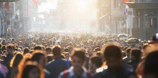 Why faces might not be as attention-grabbing as we think