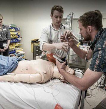 Graduate medicine program addresses rural doctor shortage