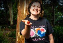 Ngugi scientist and artist receives prestigious Australian Academy of Science Award