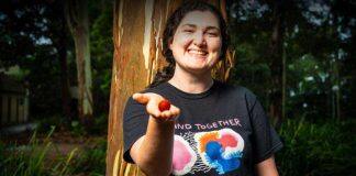 Ngugi scientist and artist receives prestigious Australian Academy of Science Award