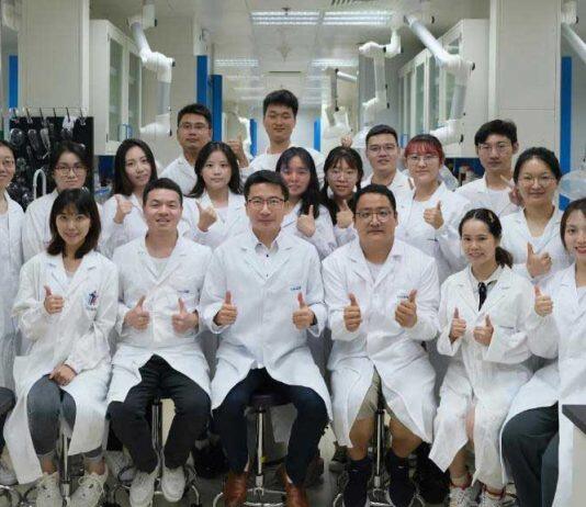 UM develops drug-loaded macrophage robot for treatment of acute pneumonia