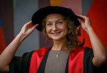 Smoosh – a flatpack shoe designed for a digital nomad lifestyle