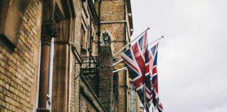 Why does the UK attract so many international students?