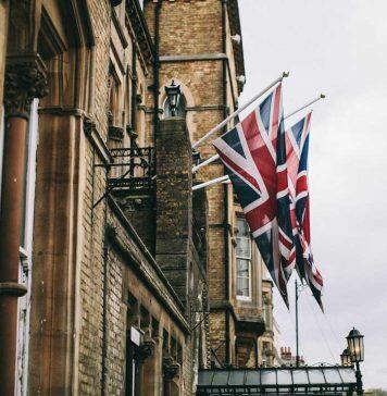 Why does the UK attract so many international students?